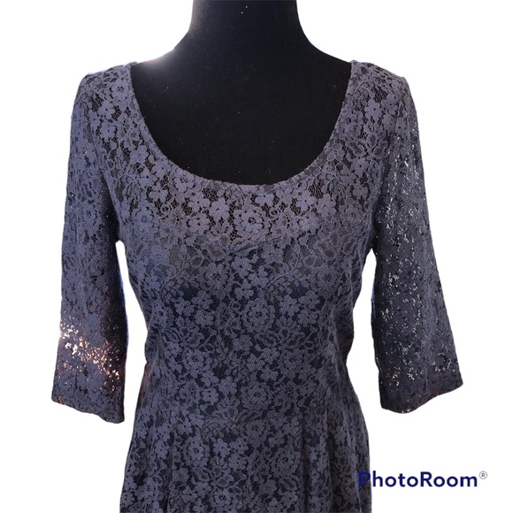 Betsey Johnson Womens Lace Scoop Neck Mini Dress Navy Blue size 6 3/4 Sleeves - Picture 3 of 6